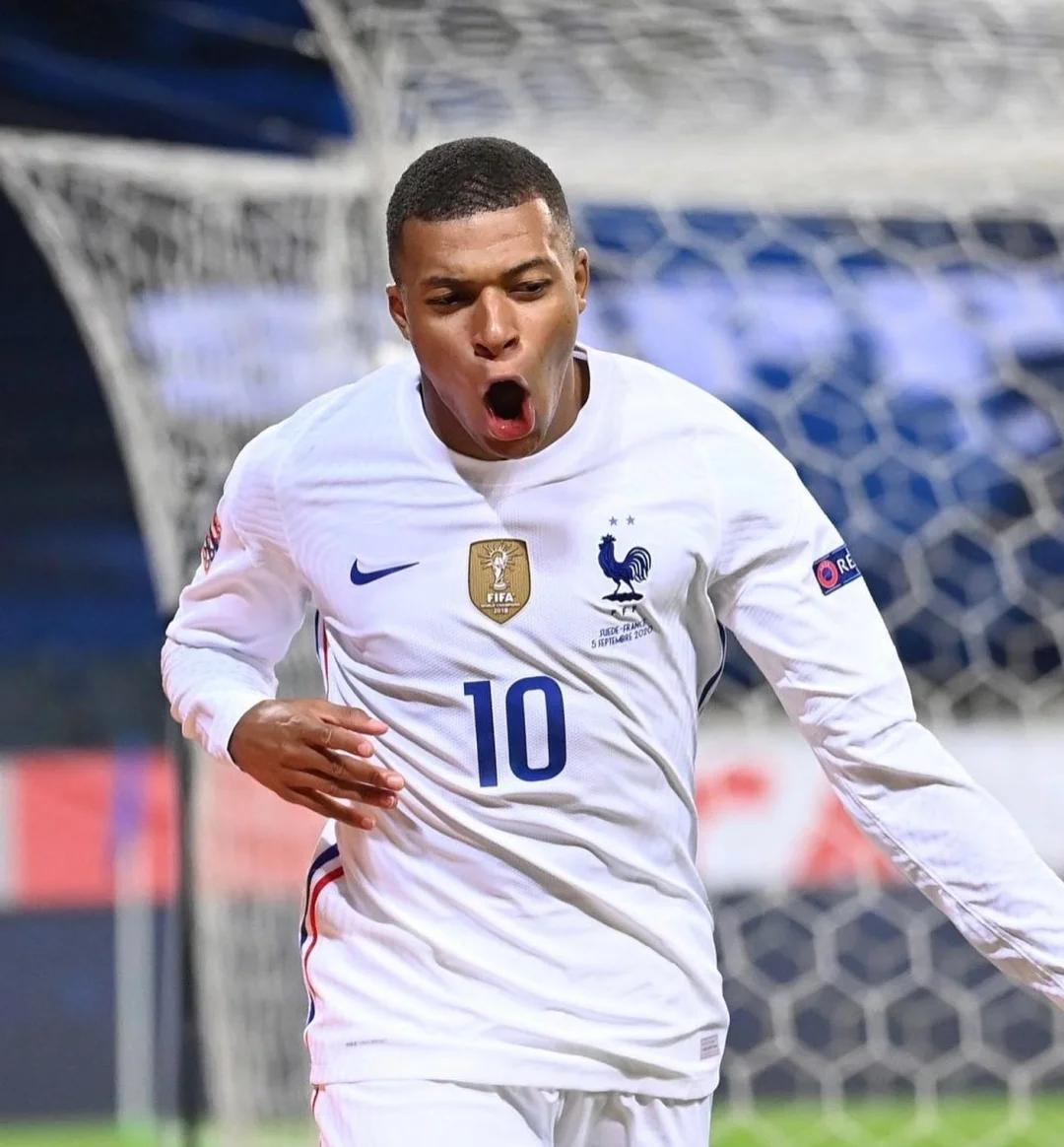 ESPN：曼联曾拒绝切尔西用拉维亚或恩昆库交换加纳乔