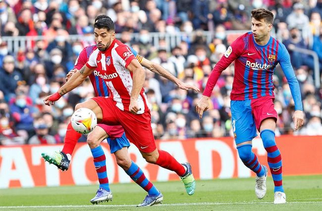 记者：16岁布基纳法索中场签约白堡，未来有望加盟切尔西