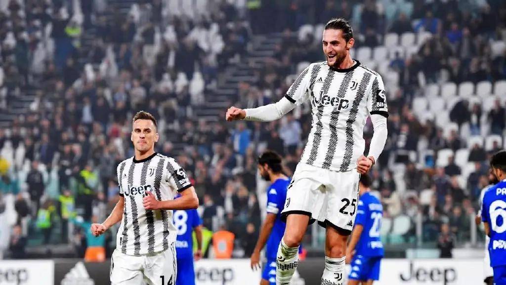 曼联中场组织乏力