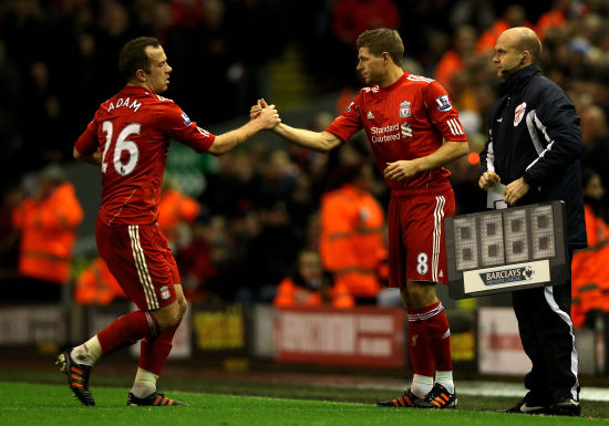 阿森纳发布战小蜜蜂赛前海报：因卡皮耶单人出镜